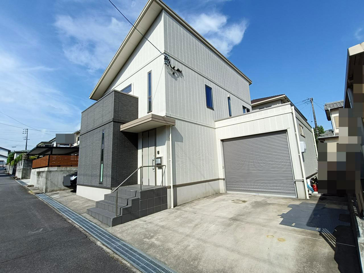 西尾市つくしが丘中古住宅